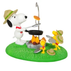 Hallmark The Peanuts® Gang Pancake Pals Ornament